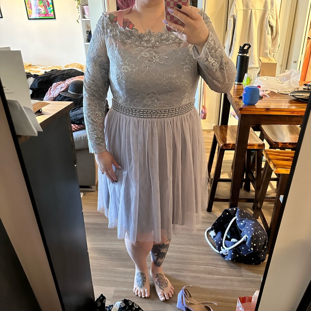Lace and tule dress size 18